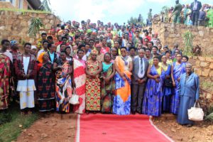 La Première Dame a rencontré les femmes leaders et jeunes de Mwaro