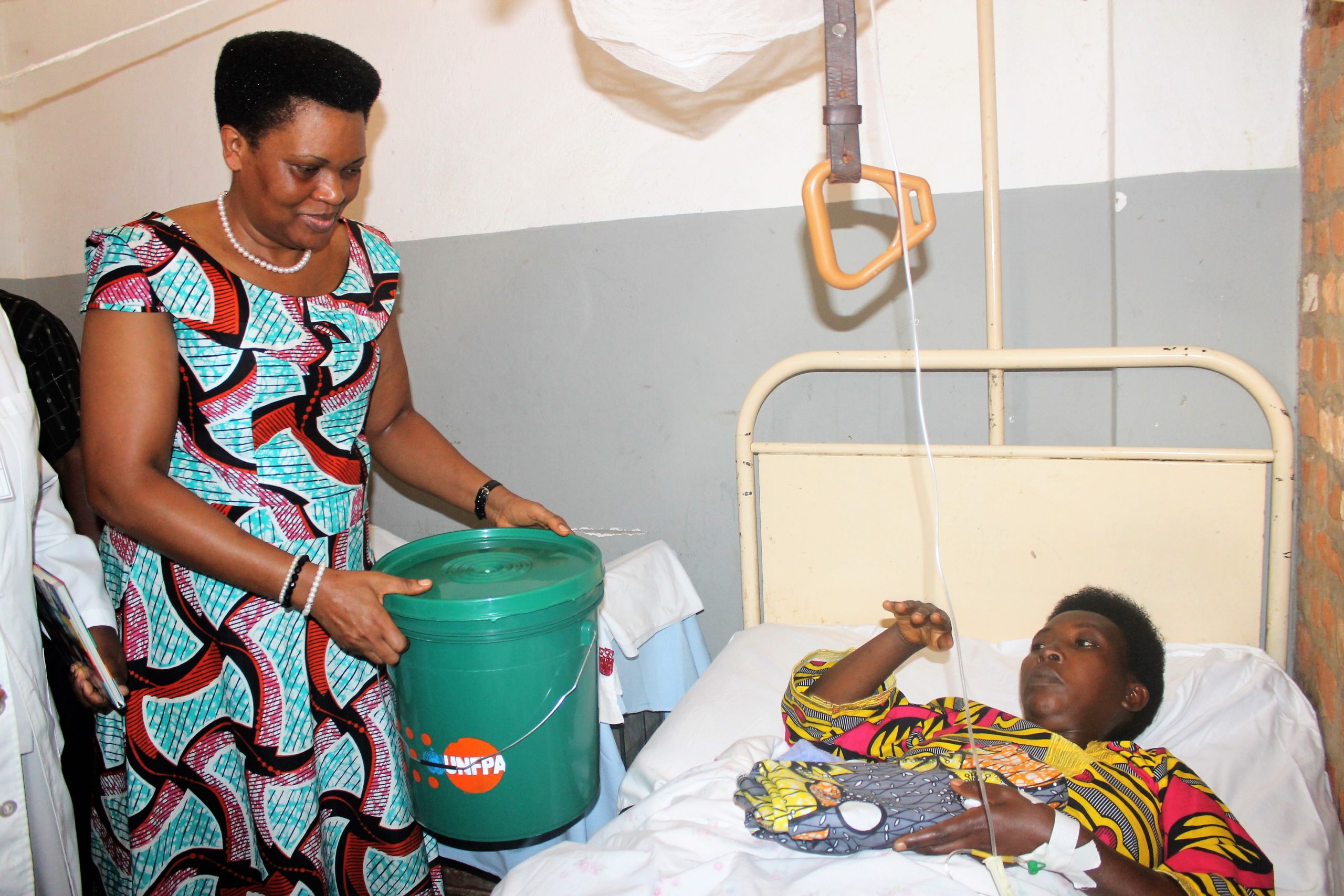 La Première Dame Denise Nkurunziza a offert une assistance tangible et spirituel aux nécessiteux de Bubanza