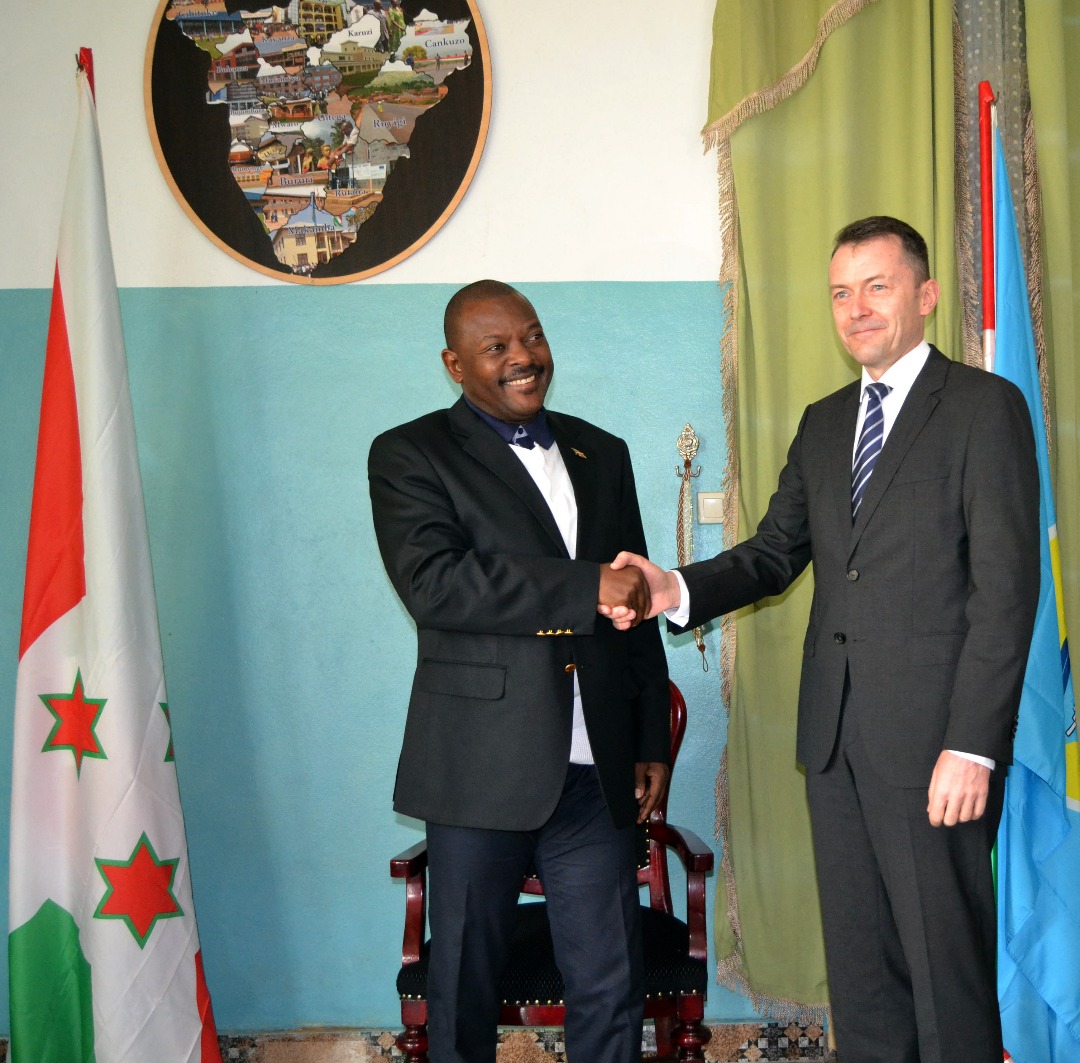 Son Excellence Pierre Nkurunziza reçoit le Président de la Configuration Burundi au sein Nations Unies