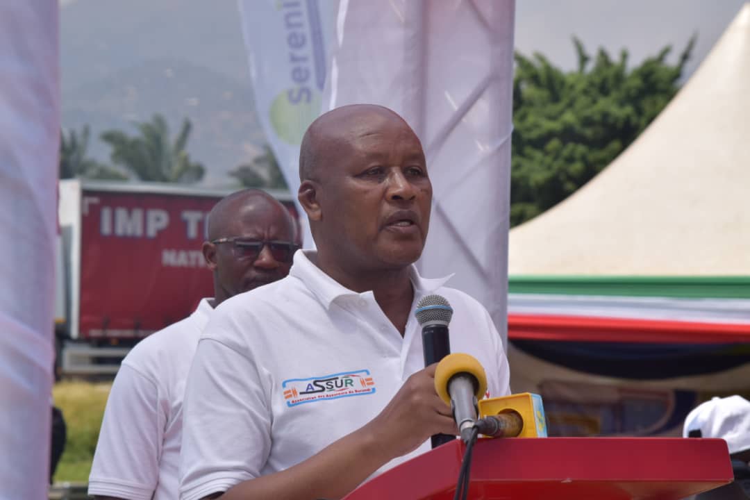 Le Vice-Président estime que le développement du secteur des assurances contribue à l’émergence du Burundi