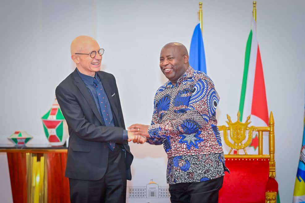Les Ambassadeurs de l’UE, des Pays Bas et de la Tanzanie présentent leurs adieux au Chef de l’Etat