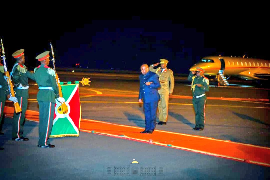 Le Président Ndayishimiye est rentré à Bujumbura après sa visite à Kinshasa