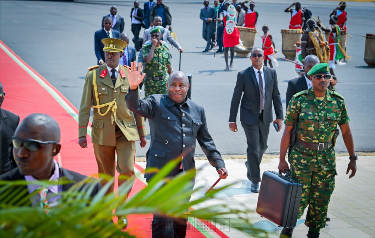 Le Président Ndayishimiye rentre d’une mission effectuée en Russie et en Chine